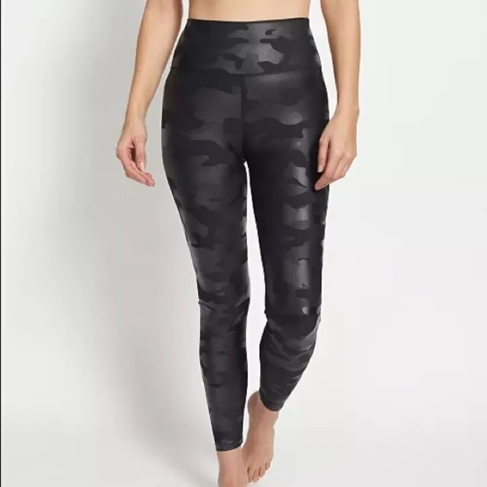 ✨ Sage Women's Everyday 7/8 Camo Gloss Leggings✨